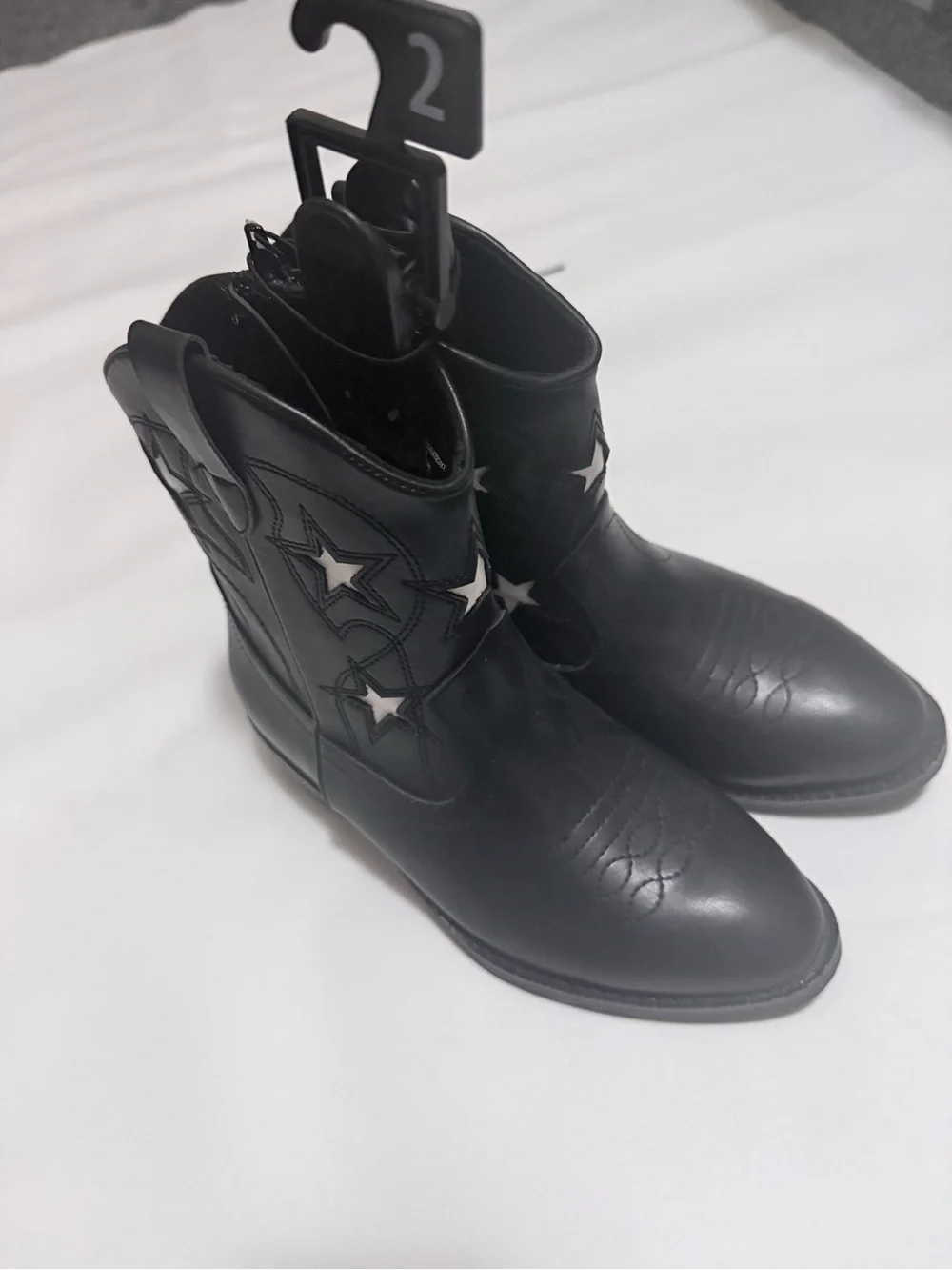 Men's Black Star-Accent Western Boots